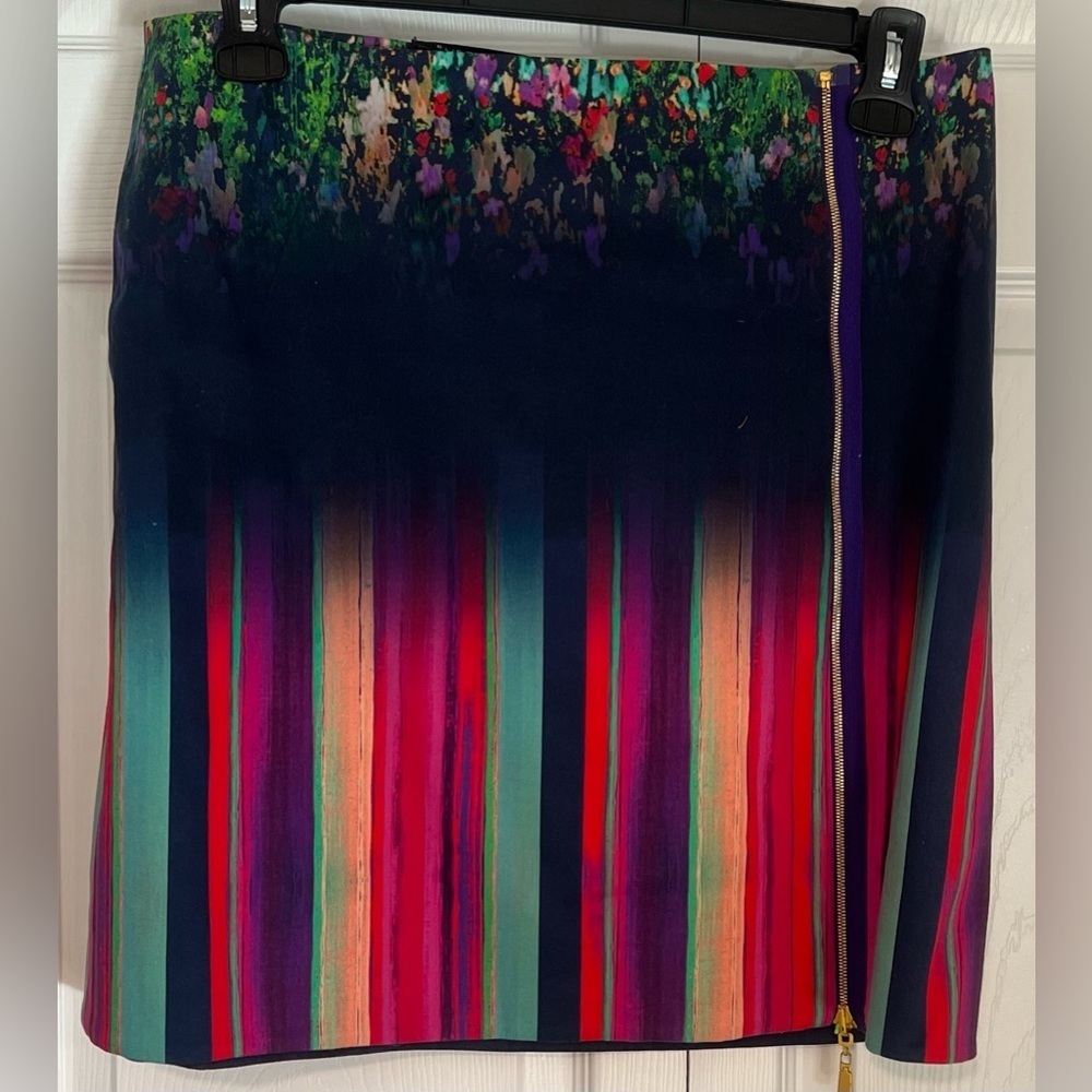 Women's Elie Tahari Reversible A Line Skirt With Floral & Stripes